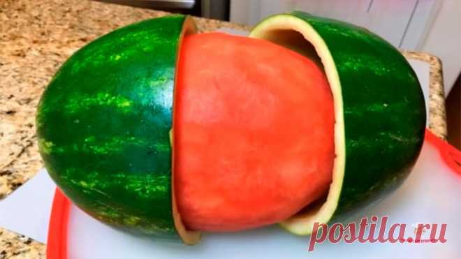 Как нарезать арбуз🍉. Гости очень удивятся, поверьте!!!