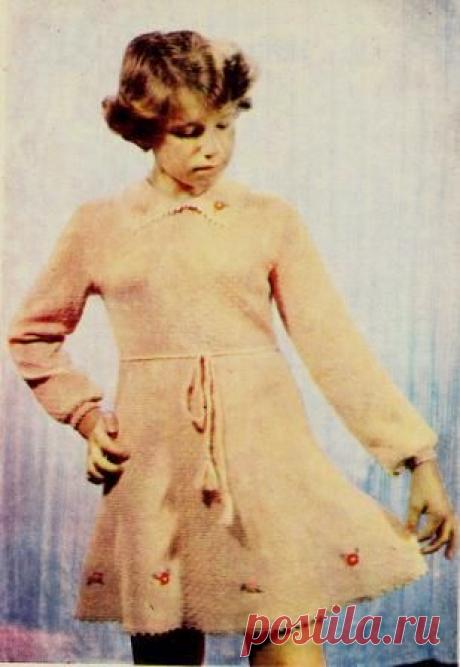 Машинное вязание модели. Детское платье (размер 38—40)