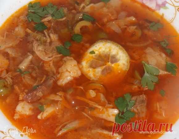 Солянка мясная со свежими огурцами 
alla_33
Основные




говяжьи ребра

400 г







свиная корейка

400 г







куриные бедра

300 г







колбаса копченая

150 г







огурцы свежие

200 г







лук репчатый

2 головки







оли…