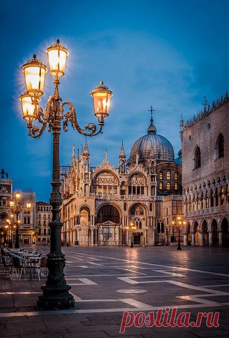 Saint Marks Square. Venice,Italy | Venise &amp; Burano