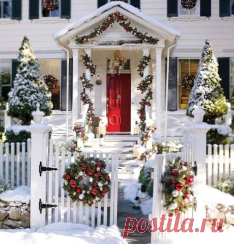 Как украсить двор частного дома к Рождеству