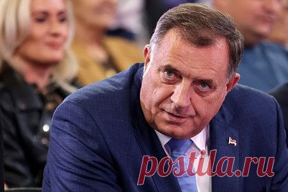 Кандидат в президенты Боснии и Герцеговины заявил о своей победе. Член президиума Боснии и Герцеговины (БиГ) от сербов Милорад Додик заявил, что ожидает своей победы на выборах президента страны. Он добавил, что также ожидает победу нынешнего президента РС БиГ Жельки Цвиянович на пост члена президиума БиГ от сербского народа.