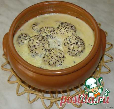Сырники в маковом соусе.