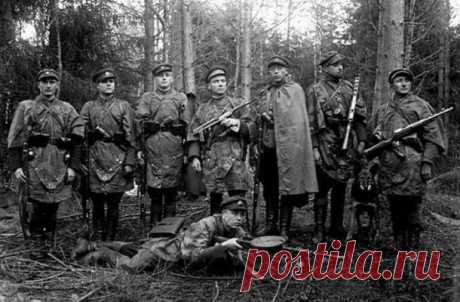 Советский принцип «каждая нация имеет право на самоопределение» предполагал создание унитарного полиэтнического государства. Однако некоторые нации желали самоопределяться по-своему, в том числе выйдя из состава СССР.