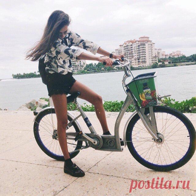 Маленькие секреты, которые вдохновят на тренировки
Составьте расписание  «Запланируйте тренировки, забейте их в календарь, снабдите уведомлениями — так вам будет сложнее отвертеться от ответственности перед собой, особенно если вы оплатили занятия вперед. Регулярность очень важна для успешной выработки привычки». – Вика Рузь, тренер студии Kometa Black.  …или TikTok-аккаунт  «Смотреть видосики на...
Читай дальше на сайте. Жми подробнее ➡