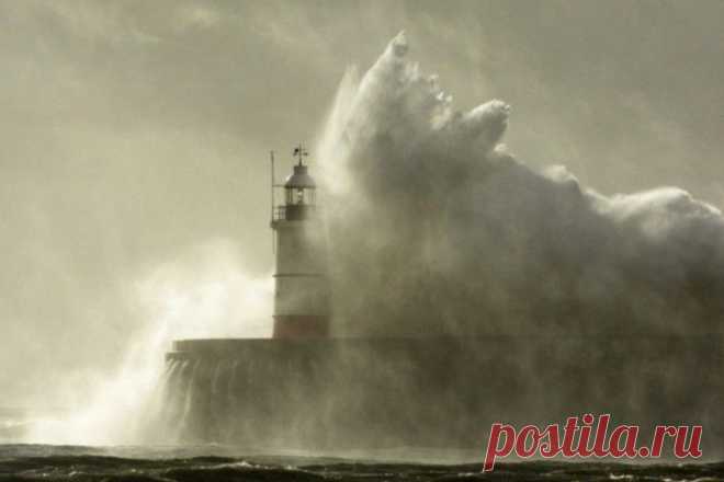 (+1) - Святой Иуда - впечатляющие кадры шторма в Европе | Непутевые заметки (dRezina)