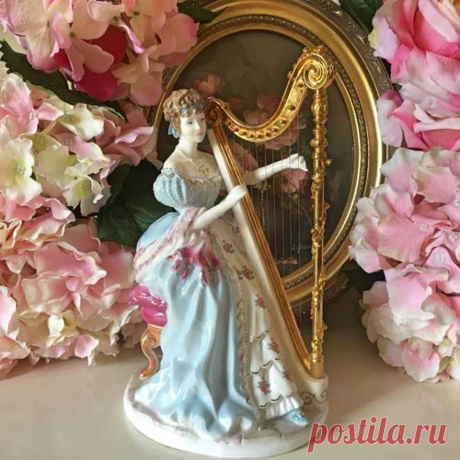 Изящные статуэтки Royal Worcester