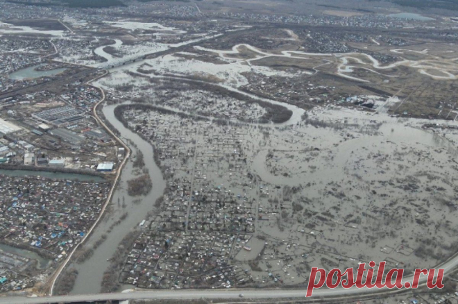 Уровень воды у Кургана за сутки поднялся на полтора метра. В настоящее время уровень воды достиг 943 сантиметров.
