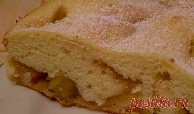 Шарлотка с яблоками вкусно и быстро | Recept-Fresh Этот сладкий десерт из яблок готовили в Англии еще в XV веке, а классическая шарлотка – немецкое сладкое лакомство, в котором используются не только яблоки.