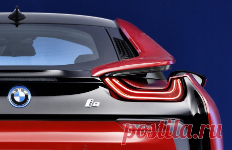 BMW i8 Protonic Red Edition