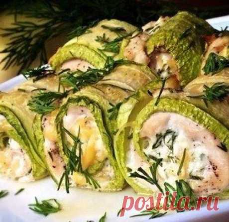 Сочные кабачковые рулеты с курицей и творогом