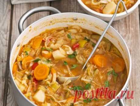 Mediterraner Gemüseeintopf Rezept | EAT SMARTER