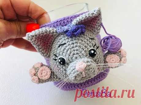 Teje porta/taza con aplicación cara de gato amigurumis by Petus (English subtitles)