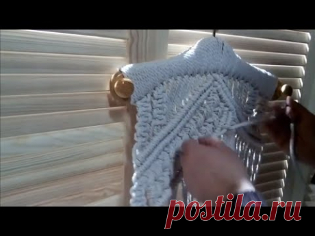 #macrame
#фриволите
#макраме
#вязание
#macrame_bag
#chrochet
#как
#как_связать
#frivolite
#своими_руками
#craft_the_world
#схема_панно
 ВИДЕО Обучение Макраме. УЗЕЛ &quot; ФРИВОЛИТЕ&quot; можно завязывать и одинарной нитью, и сдвоенной нитью. 
Длина навешенных нитей в сетках должна быть в три раза больше высоты сетки.
