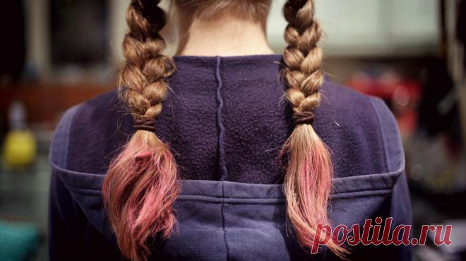 О, переходный возраст! Время, когда тебя никто не понимает, ничего не хочется и одновременно хочется всё и сразу. В этот момент правильная книга поможет лучше, чем друг или взрослый. Выбрали 12 классных книг-подсказок — дайте их почитать своему взрослеющему ребёнку. P.S. На этой неделе все эти книги можно купить со скидкой 20% 😉 Приходите читать и выбирать.