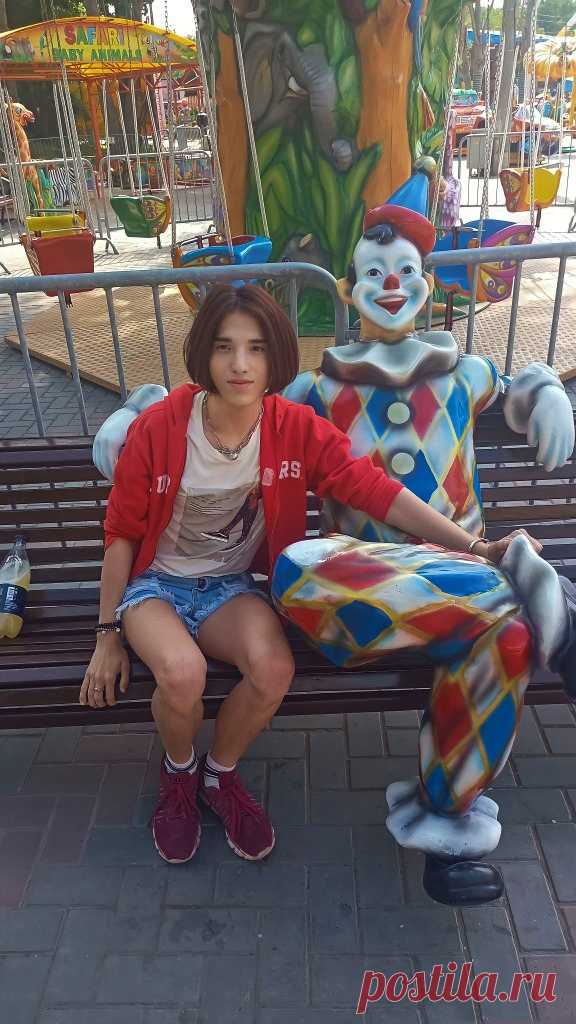 Slava Volk Певец