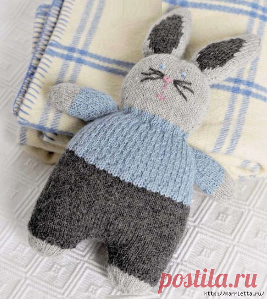 Игрушка - подушка спицами. КРОЛИК.