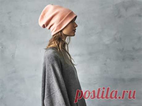 Style In Style: Как сшить двустороннюю шапку-бини за 15 минут Сделать самостоятельно обычную трикотажную шапку-бини, которая не только согреет вас в холодную погоду, но и станет украшением вашего повседневного образа, можно буквально за 10 минут. В нашей статье мы расскажем как пошить двустороннюю шапку-бини.
Такая шапка-бини подойдет для мужчин, для женщин и для маленьких детей. Можно добавить аксессуары, стразы или украшения. А если вы любите минимализм, тогда у вас есть...
