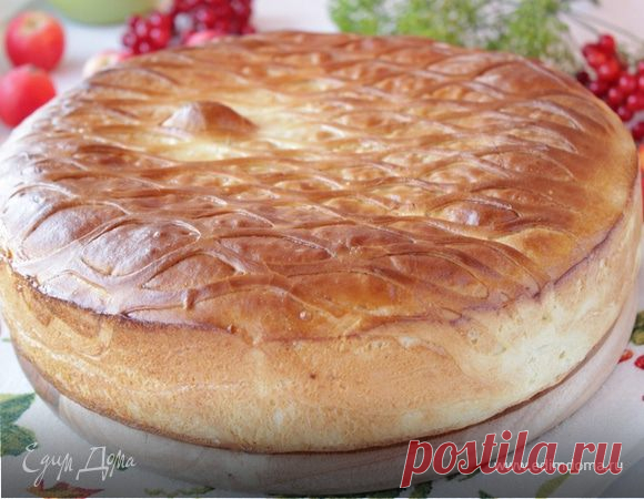 Кулебяка с капустой и фаршем. Ингредиенты: мясной фарш, мука, капуста белокочанная