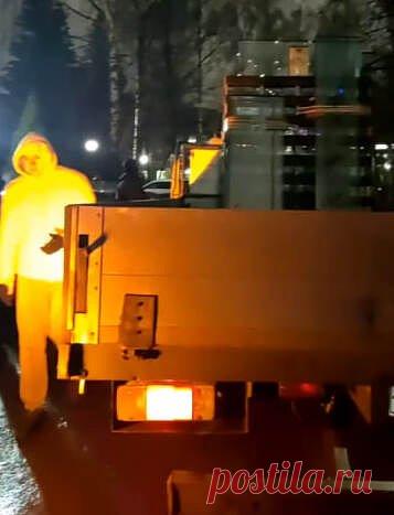 В Чебоксарах начались восстановительные работы после атаки дронов ВСУ