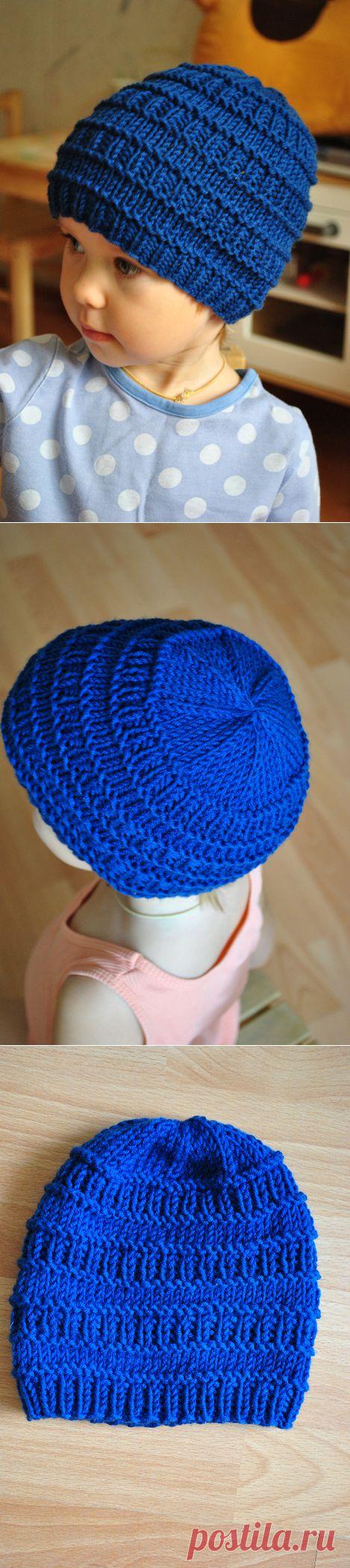 Шапочка на мальчика осенняя. С описанием.