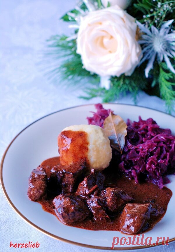 Mein Bestes Gulasch Rezept - Hausmannskost ganz einfach!