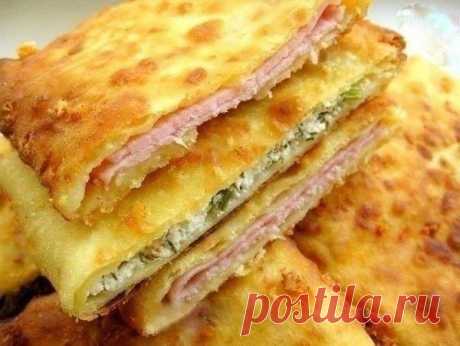 Сочные сырные лепешки с начинкой