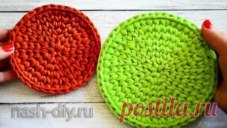 ИДЕАЛЬНЫЙ КРУГ ИЗ ТРИКОТАЖНОЙ ПРЯЖИ,
описание: https://nash-diy.ru/vjazanie-dlja-doma/salfetki/418-idealnyj-krug-iz-trikotazhnoj-prjazhi.html