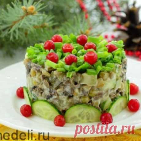 Рецепты салатов на Новый год / Меню недели