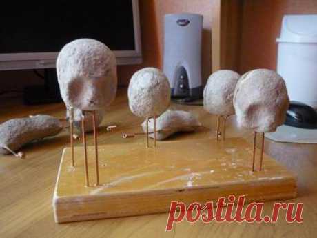 БОЛВАНЧИК ИЗ ПАПЬЕ-МАШЕ.