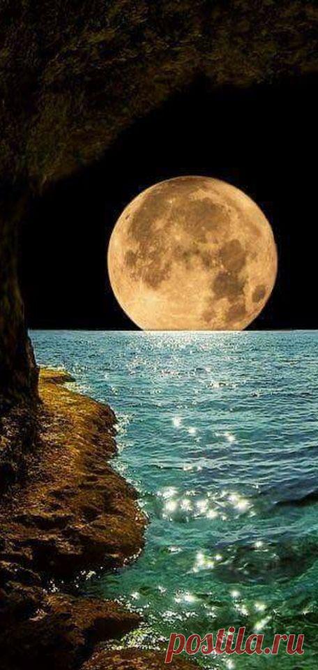 луна