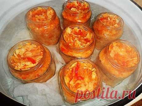 Салат на зиму &quot;Капустный&quot;, с помидорами, луком, морковь и перцем