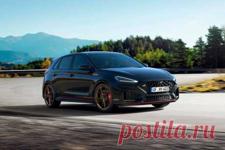 Hyundai i30 N Drive-N Limited Edition 2022: салон, фото, экстерьер