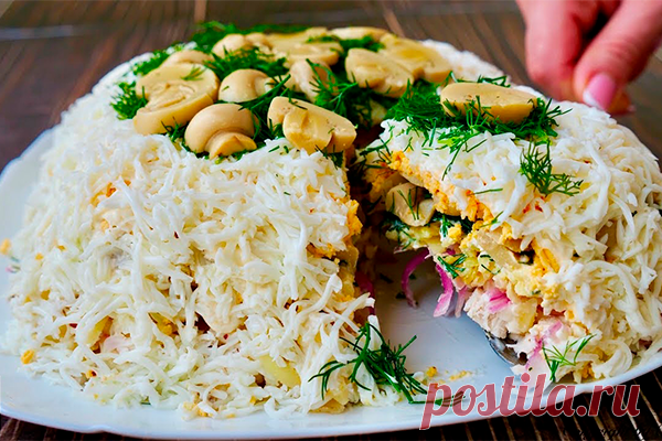 Новогодний рецепт: вкусный и красивый салат «Славяночка»