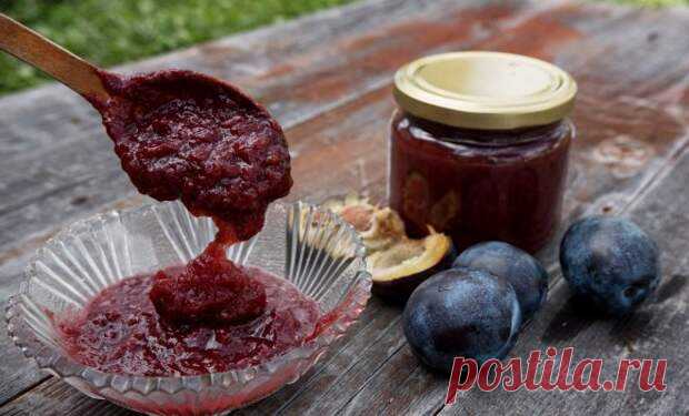 Что приготовить из слив на зиму: 20 рецептов домашних заготовок - БУДЕТ ВКУСНО! - медиаплатформа МирТесен Заботливо выращенный урожай слив можно использовать по-разному. Из сочных спелых слив можно напечь вкусных пирогов. А можно приготовить массу других блюд – пикантных соусов, ароматных напитков, можно сварить варенье или заготовить сливы в сиропе. В нашей подборке вы найдете интересные рецепты
