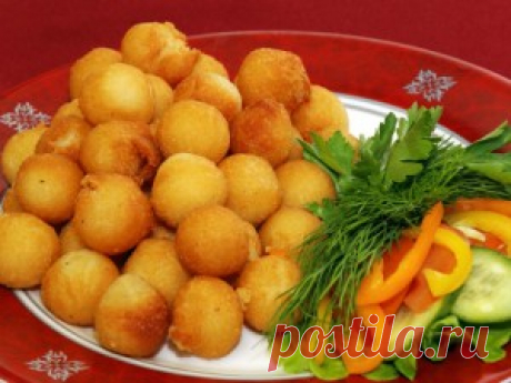 Картофельные пончики/Картофельные пончики-Более экономичную закуску трудно себе представить.Эти воздушные пышные картофельные  пончики почти ничего не стоят!