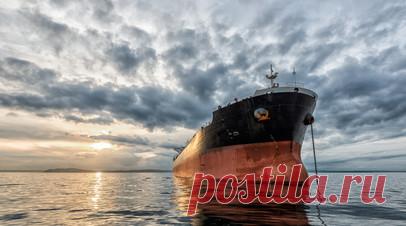 Deniz Haber: танкер M/T Mersin подал сигнал бедствия у берегов Сенегала. Танкер M/T Mersin, который принадлежит турецкой компании Beşiktaş Denizcilik и передвигается под панамским флагом, подал сигнал бедствия у берегов Сенегала. Читать далее