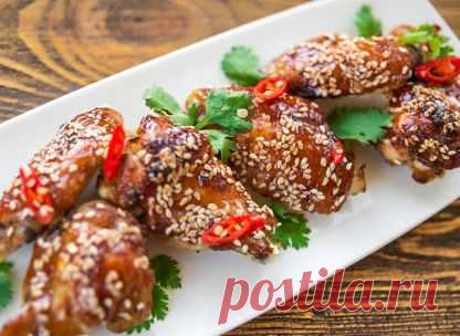 Рецепт Куриные крылышки в медово-соевом соусе с чесноком по шагам