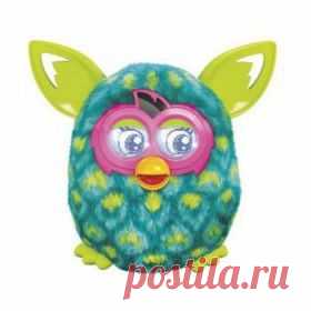 Купить Интерактивная игрушка Furby Павлиний Глаз пластик/текстиль зеленый (от 6 лет)  / Интернет-магазин "Vseinet.ru"
Ферби имеет свой индивидуальный характер. Он разговаривает на фербише и со временем учится говорить на русском языке. Питомец всегда готов к общению и с удовольствием выучит несколько фраз. Ферби запоминает свое имя и имена друзей, с которыми общается.