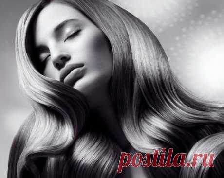 ЗИМНИЙ УХОД ЗА ВОЛОСАМИ: 4 рецепта.

 Глубоко очищающая маска

Зимой обычно локоны становятся тусклыми и безжизненными. Чтобы избежать этого, Кайл Уайт советует ополаскивать пряди яблочным уксусом. Он восстановит естественную кислотность волос, закроет их чешуйки и удалит остатки жира с кожи головы.

Средство для объема

Шампанское(!) может улучшить состояние волос. Ополосни влажные пряди шампанским (одного бокала вполне достаточно), затем смой его теплой водой.Слегка осветляет локоны.