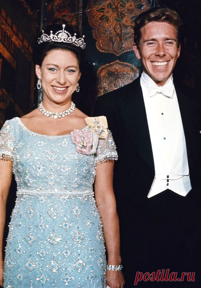 Сегодня, 21 августа 2020 года, исполняется 90 лет со дня рождения Принцессы Маргарет — члена королевской семьи Великобритании, младшей сестры царствующей королевы Елизаветы II. Её нет с нами уже 18 лет, но память о ней живёт в наших сердцах. 
Жизнь в тени сестры, наследницы британского престола, была явно не для этой яркой и энергичной девушки! Маргарет Роуз, дочь короля Георга VI и младшая сестра ныне правящей королевы Великобритании Елизаветы II, была рождена, чтобы прит...