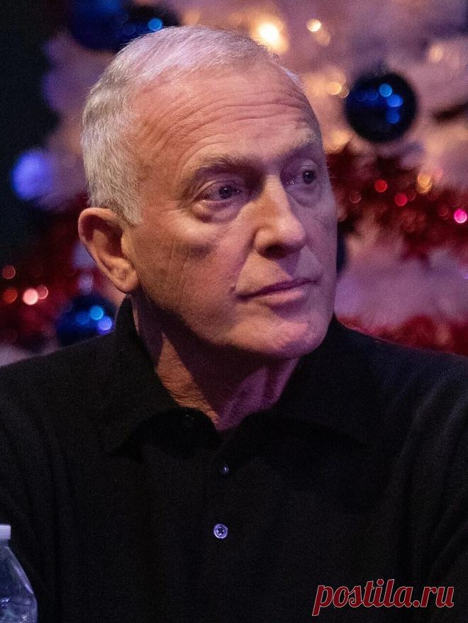 Марк Ролстон, 7 декабря, 1956