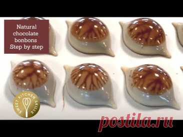 Filled chocolate bonbons with a beautifull natural look. Step by step