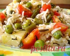Жареный рис с овощами
