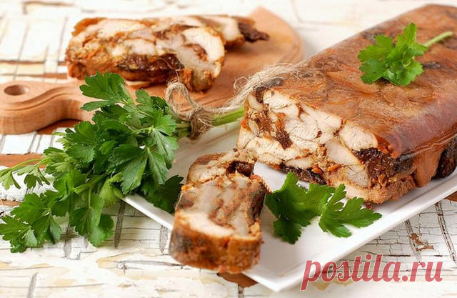 КУРИНЫЙ РУЛЕТ В ЖЕЛЕ