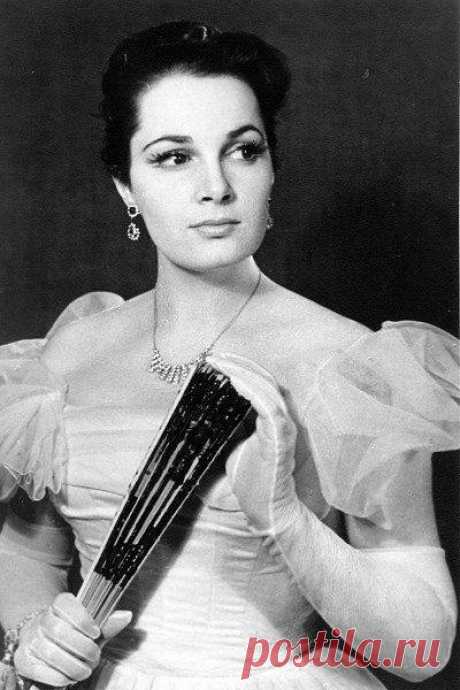 Элина Быстрицкая