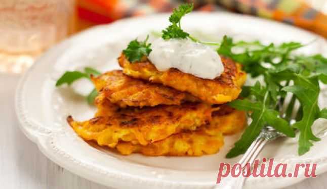 Драники из тыквы, картофеля и розмарина.