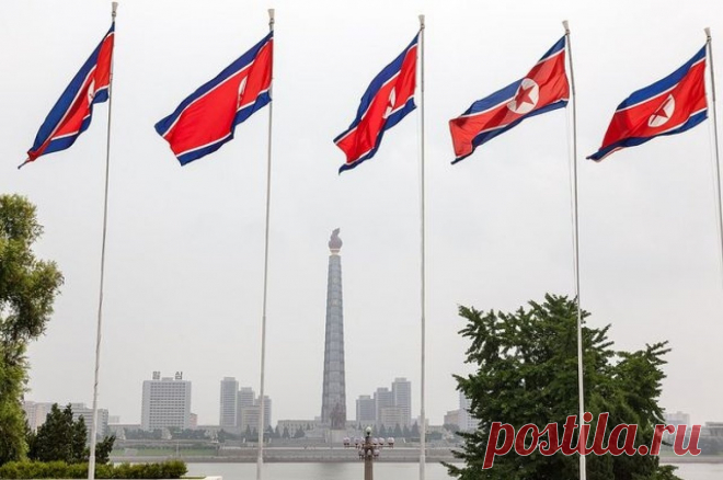 Yonhap: КНДР выпустила около 60 снарядов в сторону Желтого моря. Речь идет о береговой артиллерии страны.