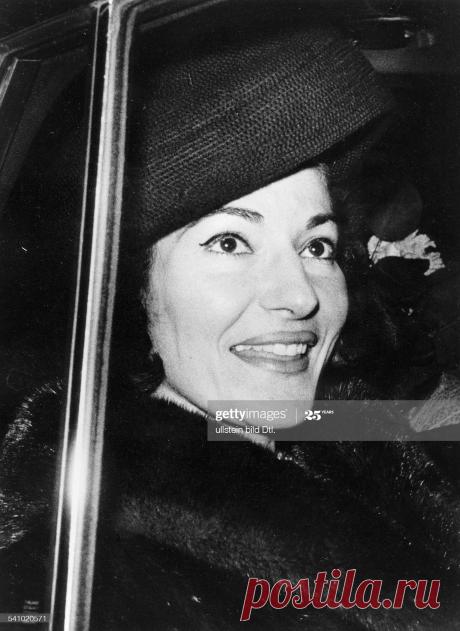 maria-callas-0212193216091977sngerin-sopran-usa-griechenland-im-auto-picture-id541020571 (1494×2048)