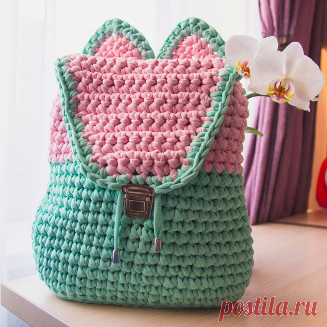 Вязаные сумки - тенд 2017 года Шитье, вязание и вышивание — это классические виды рукоделия, которые неисчерпаемы в своем многообразии. Испокон времен и во веки веков они будут радовать нас! Увлекать! Интриговать! Озадачивать и сми…